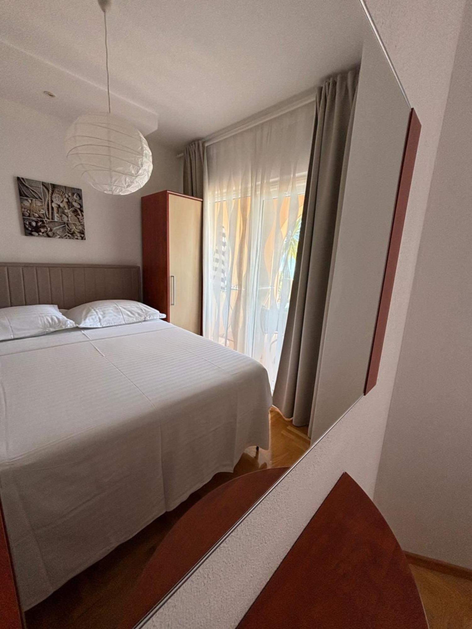Villa Spomenka พอดโกรา ภายนอก รูปภาพ