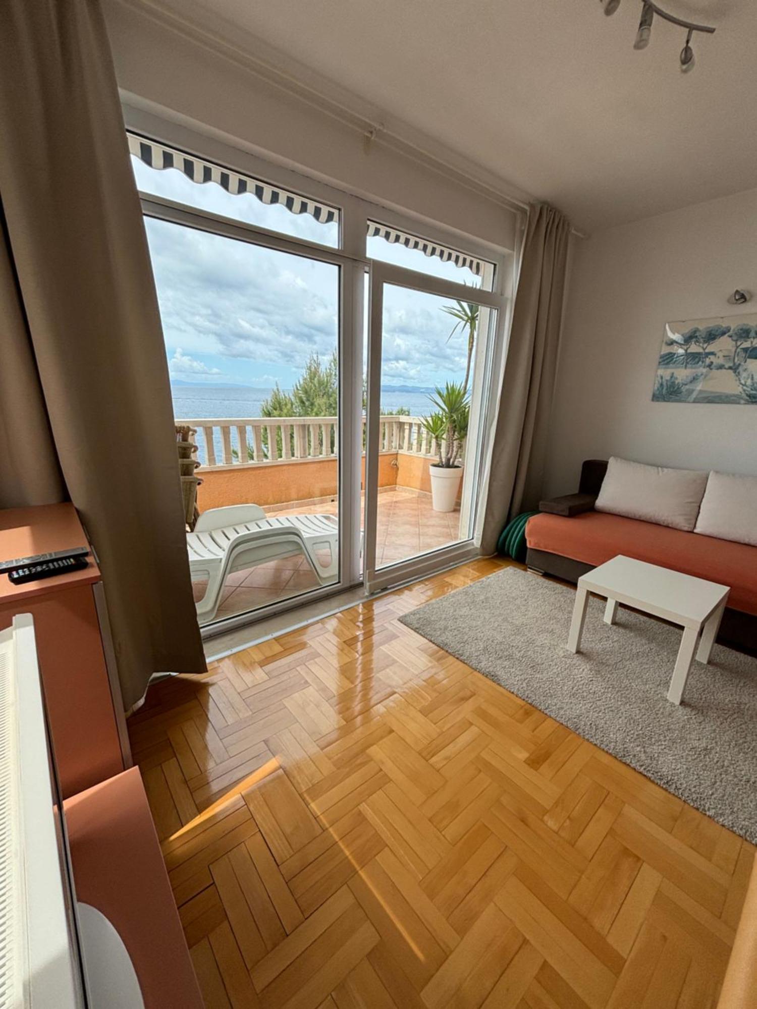 Villa Spomenka พอดโกรา ภายนอก รูปภาพ