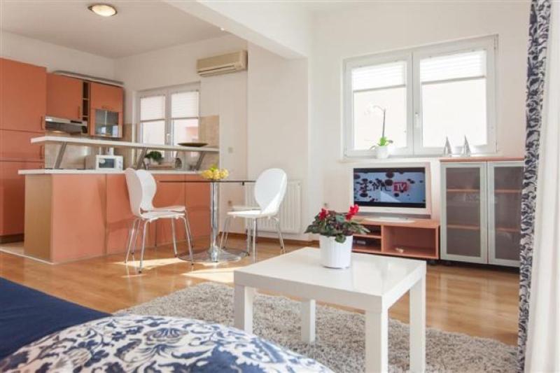 Villa Spomenka พอดโกรา ภายนอก รูปภาพ